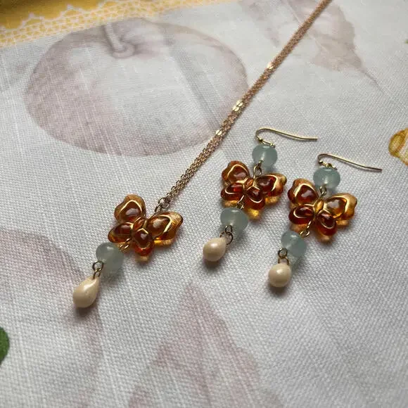 Amber Blue Jade Beige Czech Glass Acrylic Butterfly Jewelry Set, Cute Fun Set - Picture 6 of 6